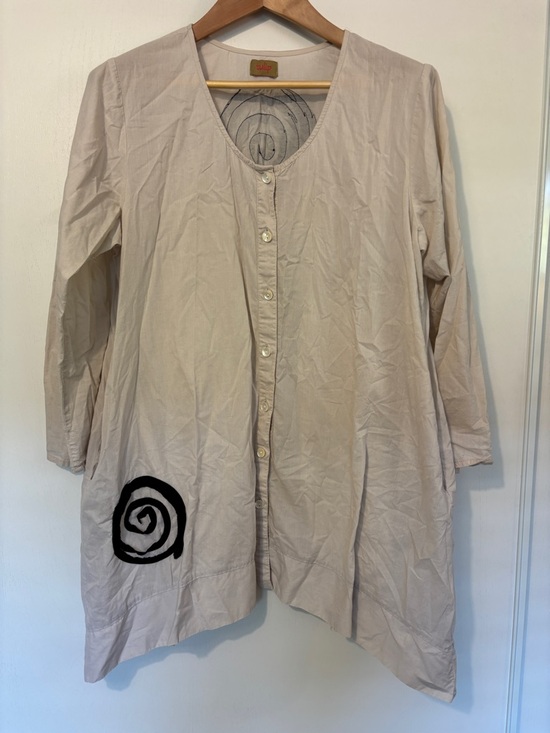 Tulip Tops - Beige Womens Lagenlook Tunic Oversized Medium 3D Spirals Art to Wear Asymetrical